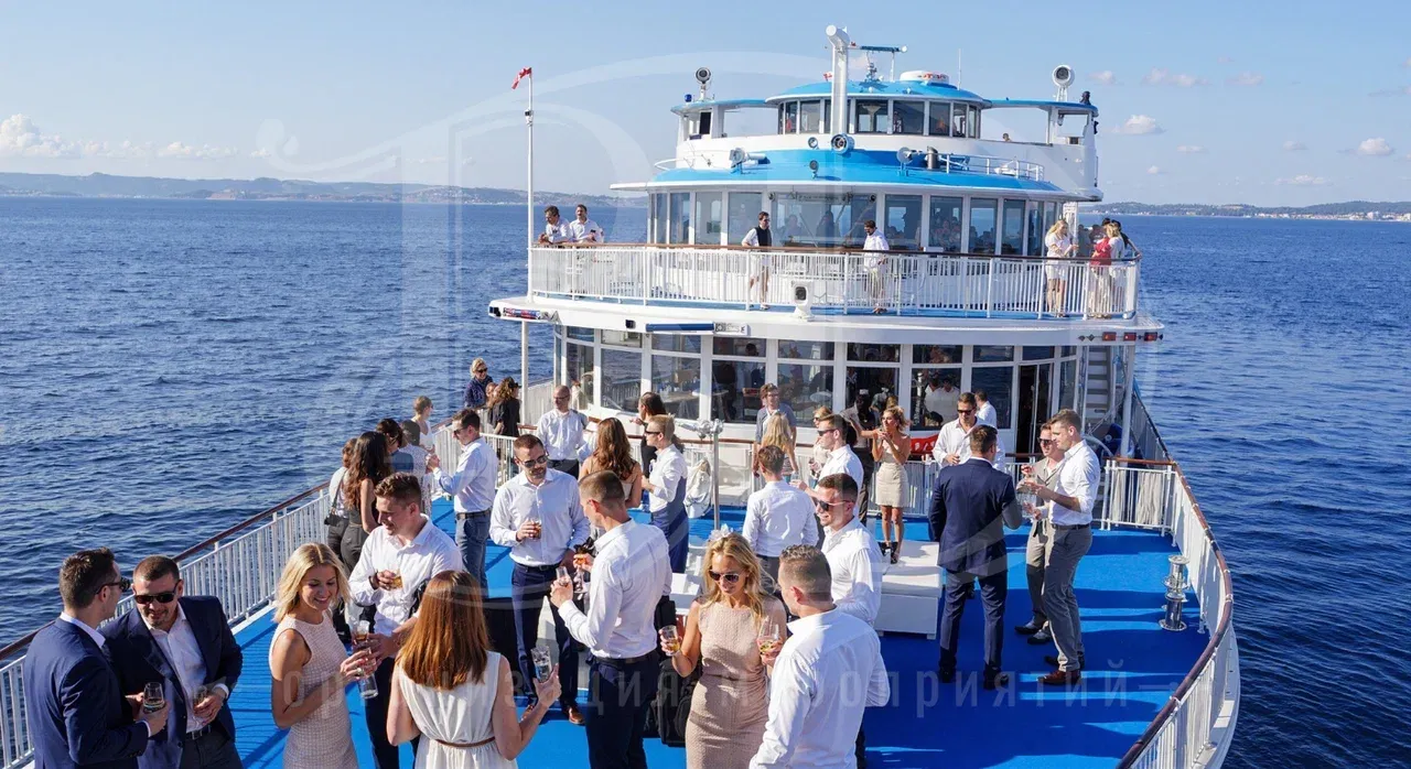 Аренда теплохода для корпоратива