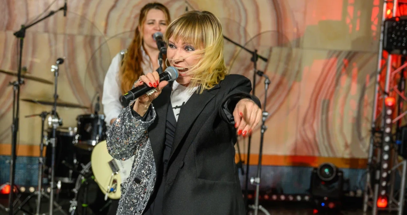 Группа Комбинация на корпоративе