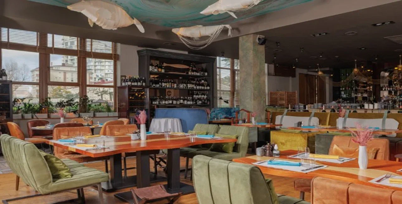 Пространство для банкета в ресторане Баран Рапан (г. Сочи)