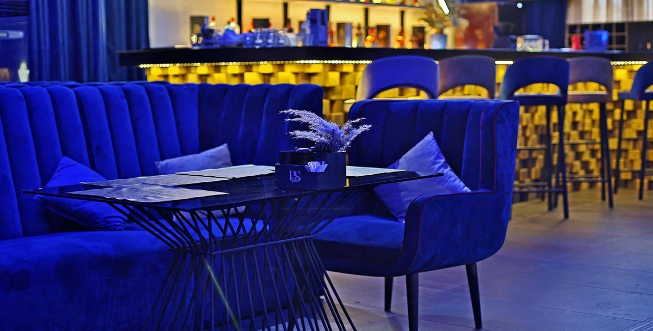 Зал-ресторан в PlutuS Resto Club в Сочи