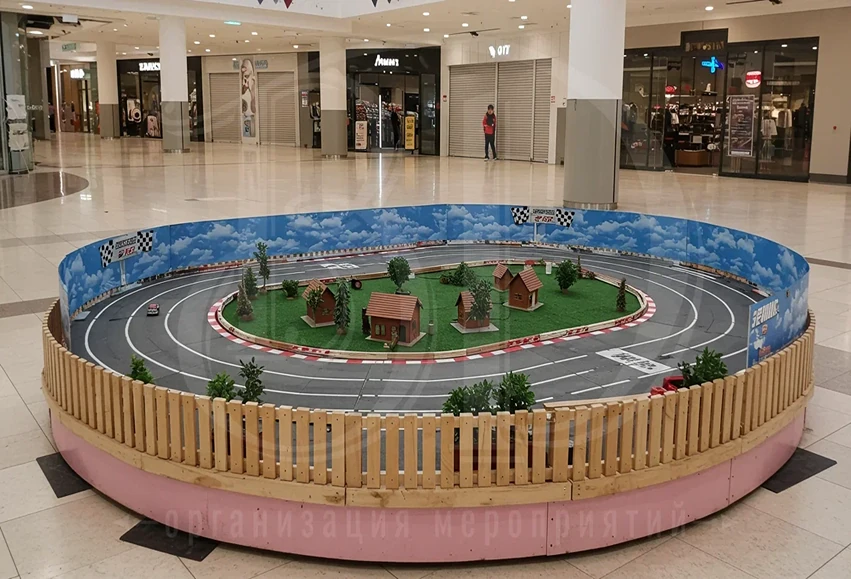 Активности на event-мероприятия: мастер-класс по гонкам на радиоуправлении