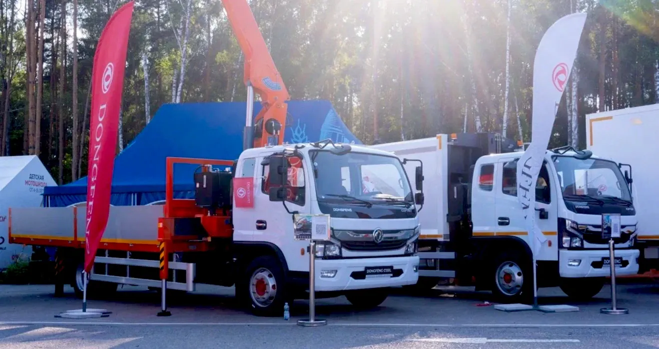 Организация финиша автопробега Dongfeng