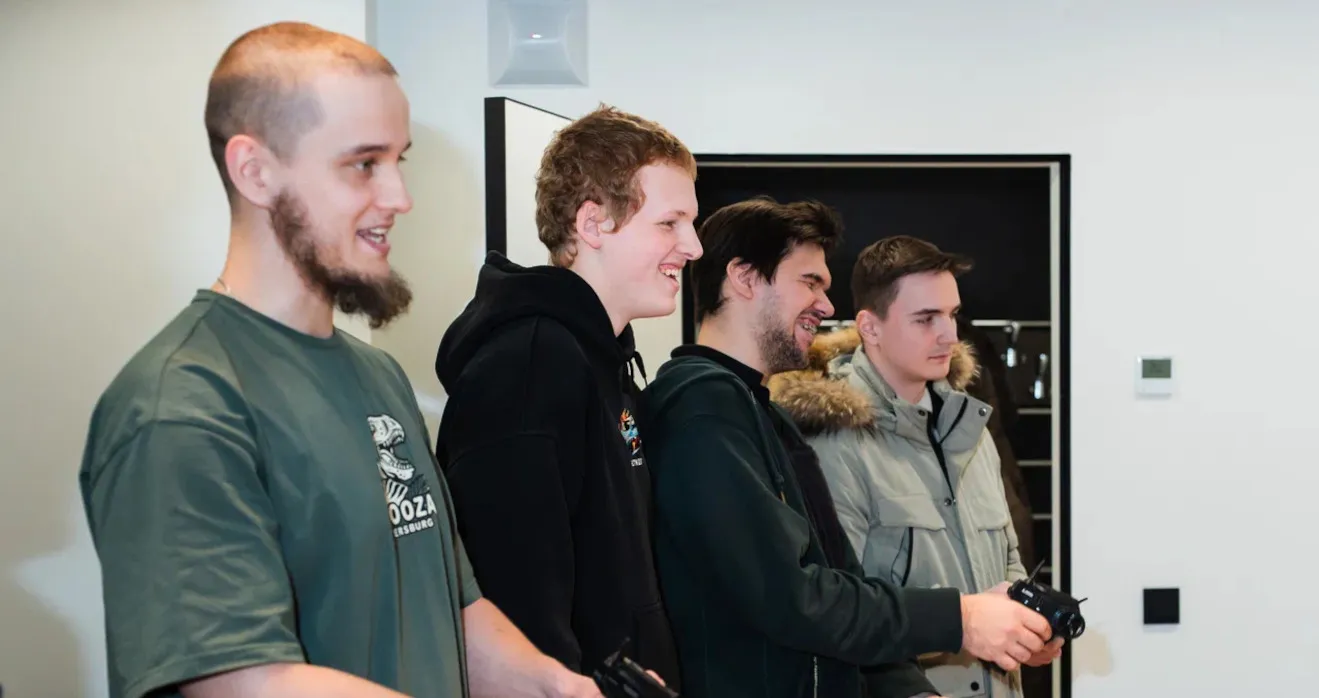 Поздравление сотрудников 23 февраля: офисное мероприятие в компании R-Keeper