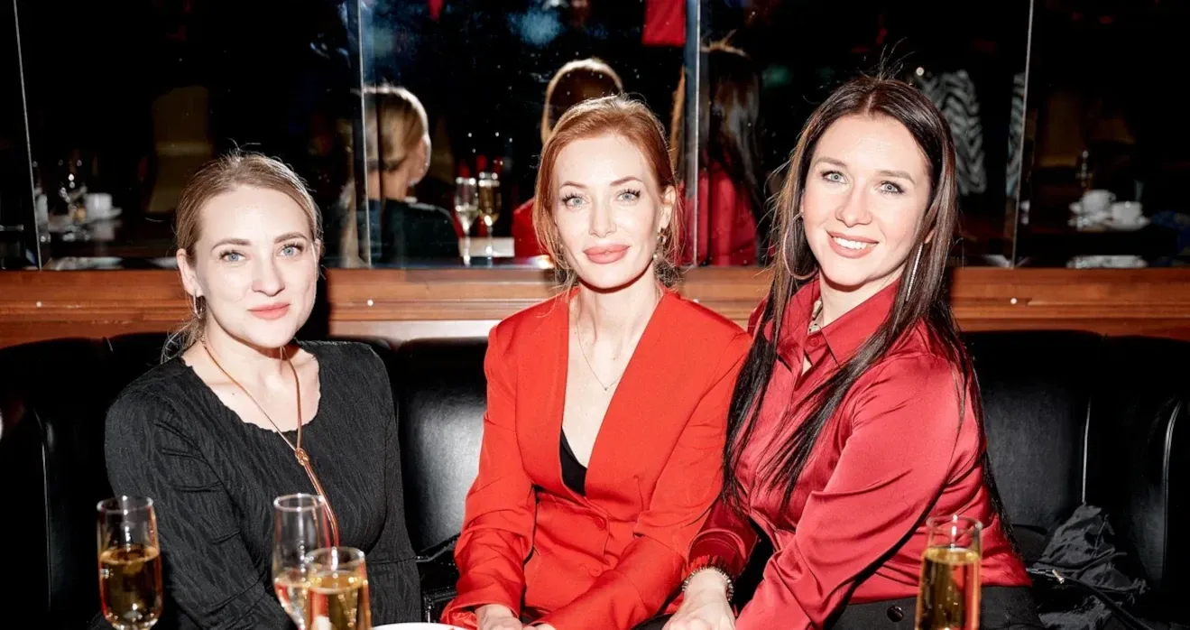 Гости вечеринки Отельные истории в отличном настроении (форум отельеров HBD 2025, СПб)