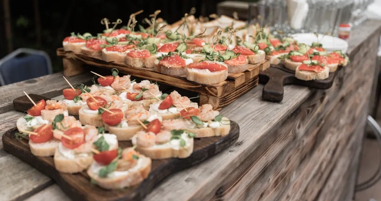 Кейтеринг для компании R-Keeper в рамках веревочного тимбилдинга