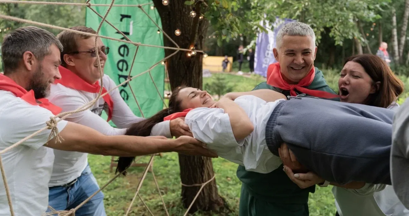 Веревочный тимбилдинг для R-Keeper: задание на формирование доверия команде