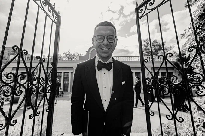 Выбор ведущего на мероприятие: Вадим Коробков