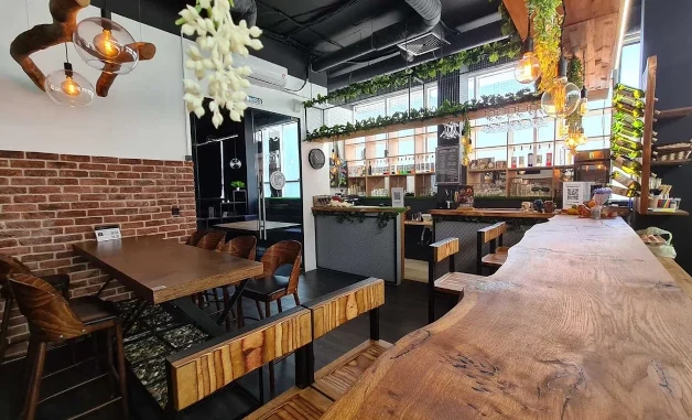 Студия RST для мастер-класса по росписи одежды в Сочи